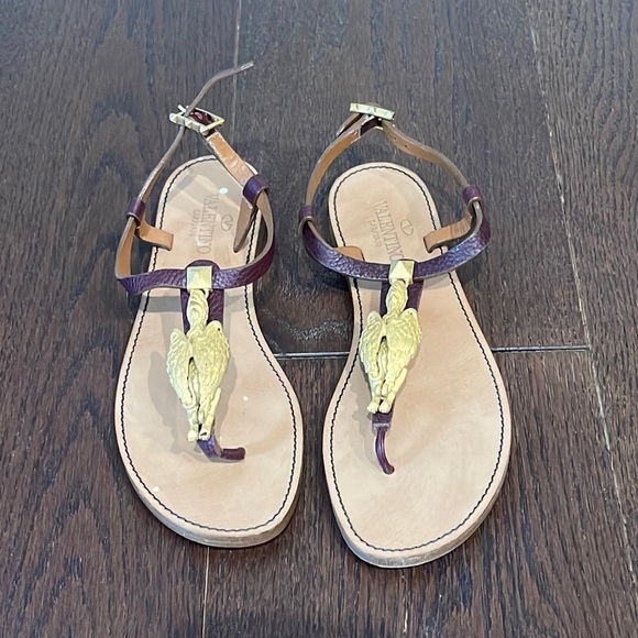 Valentino Women’s Gryphon Thong Sandal Size 38/8 - Picture 1 of 7